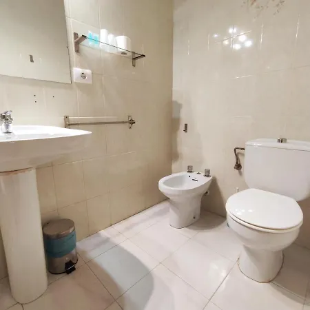 Neus Hotel 2*