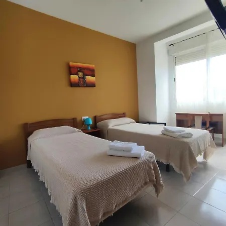 Neus Отель Алькала-де-Чиверт
